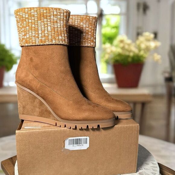 Donald Pliner $288 Sindie Suede Knit Cuff Wedge Boots Size 9 NEW - Picture 2 of 11